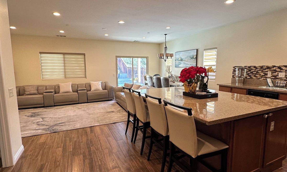 Beaumont House | Poolside Retreat Near Cabazon, Palm Springs & Casino Morongo