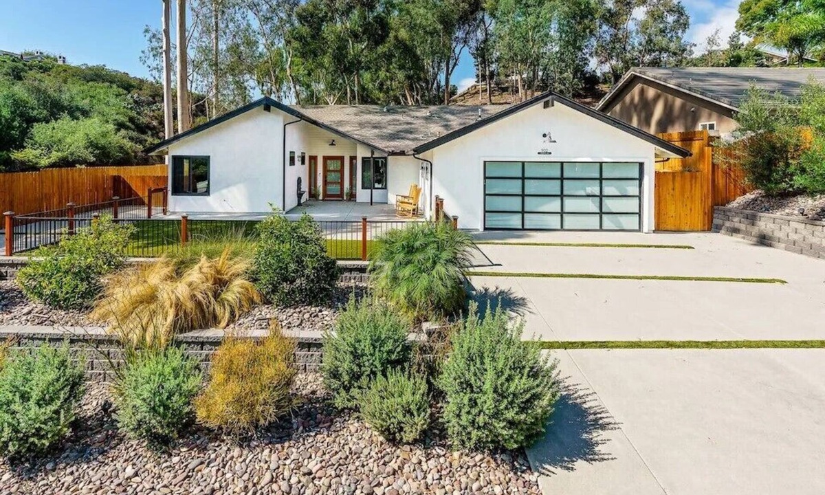 Spinnaker Hill House | Poppy Cottage Home 4BR