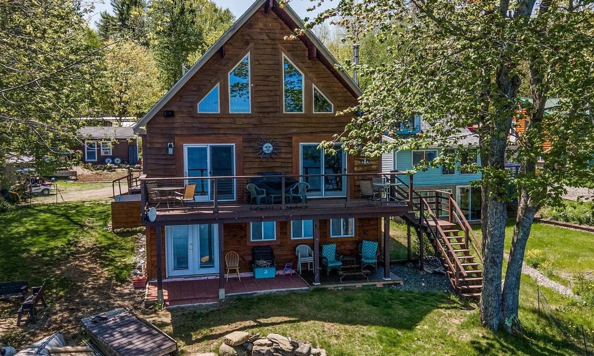 Belfast House | Pristine lakefront home, minutes from Belfast, shopping, dining and hiking.