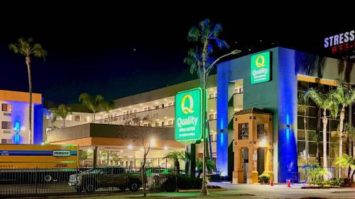 Lennox Hotel | Quality Inn & Suites Los Angeles Airport - Stadium District