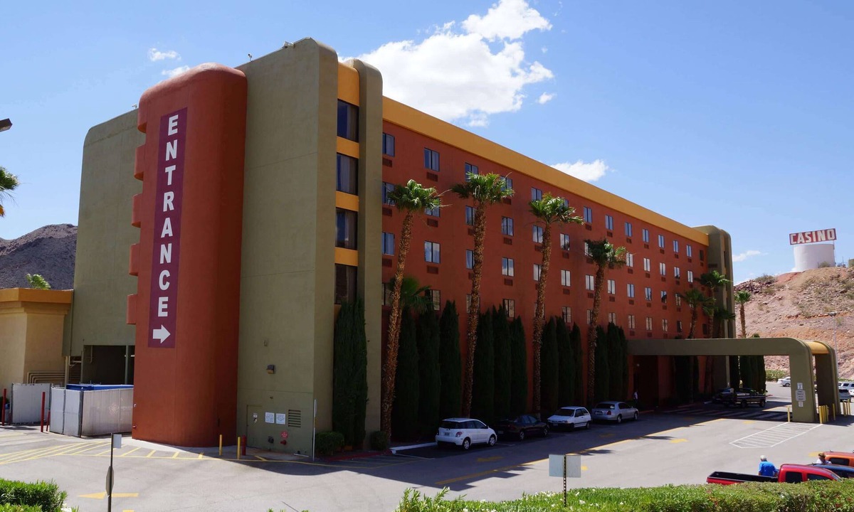 Mission Hills Hotel | Railroad Pass Hotel and Casino Ramada by Wyndham