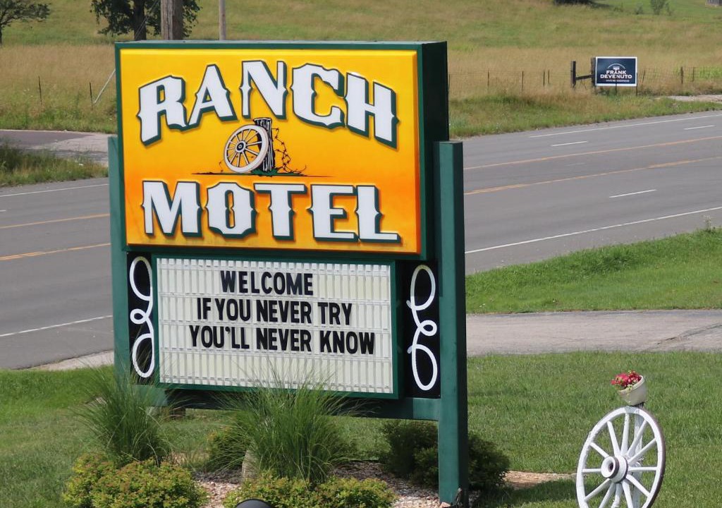 Salem Hotel | Ranch Motel