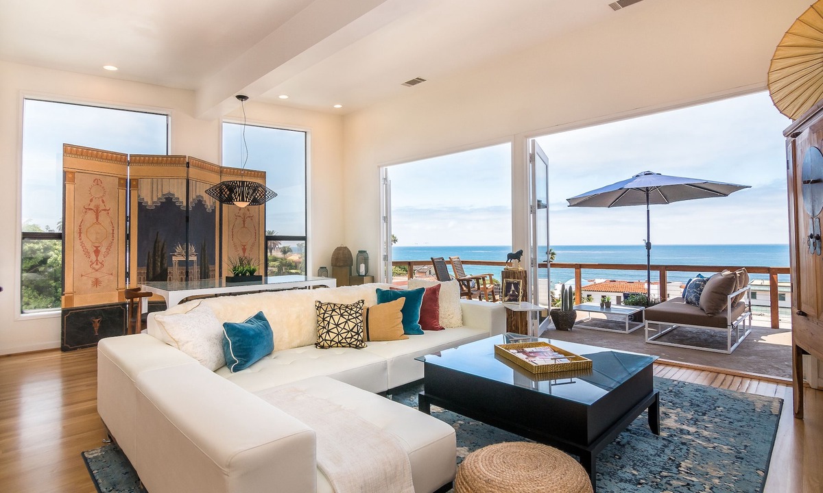 Village of La Jolla Hotel | Redwood Hollow Cottages