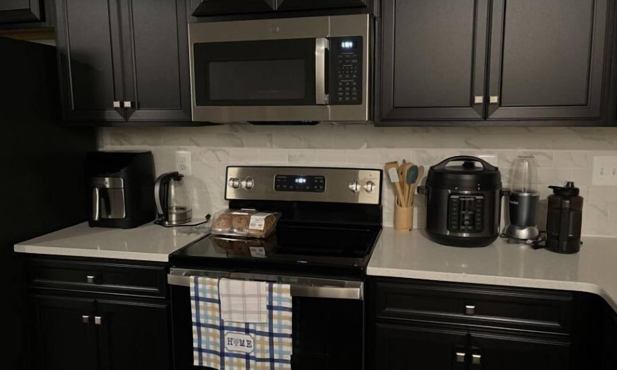 Dundalk Apartment | Rental Property Dundalk Apt #1