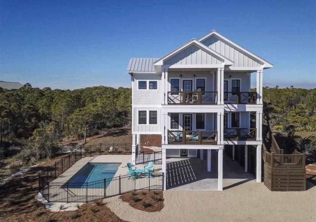 Plantation House | Rising Sun Pool Elevator Pet Beach Access