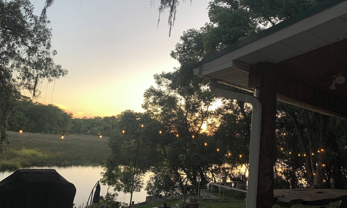 Northside House | Riverfront House With Breathtaking Views, Grill, King Bed, Near Jaguars Stadium!