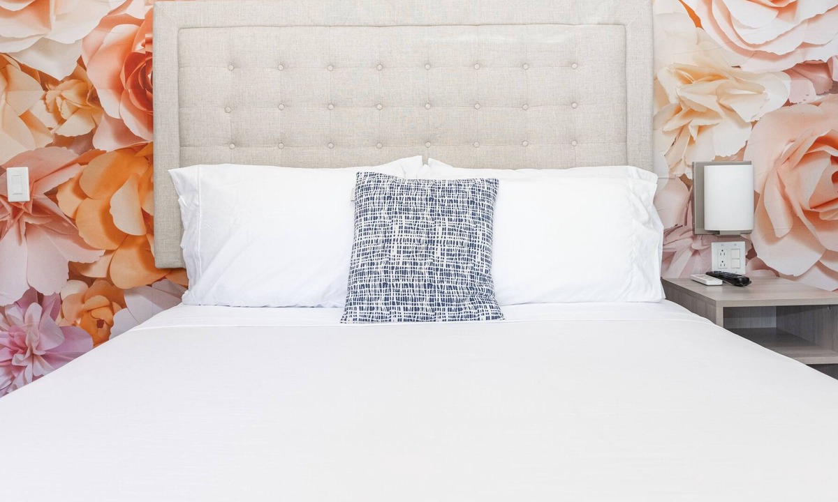 Old Town House | San Diego Staycation 🏠 WiFi + Cable TV - Discounts For Longer Stays