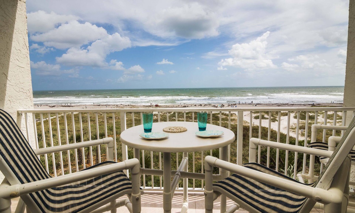 Cocoa Beach Condo | SANDCASTLES DIRECT OCEANFRONT CONDO-SUMMER, FALL, WINTER DATES STILL AVAILABLE!