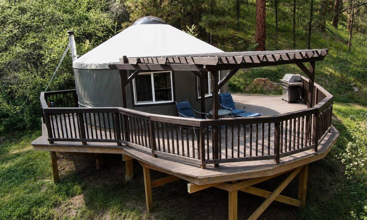 Garden Valley Cabin | Secluded Off Grid Mountain Yurt with Power and Starlink