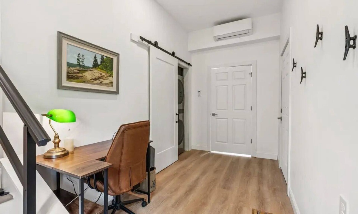 Yarmouth Apartment | Serene 2-bedroom apartment with AC in charming Yarmouth