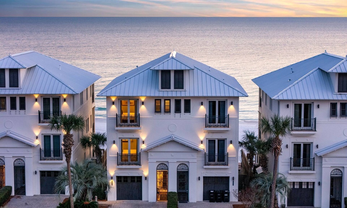 Delos House | 🌊 Serenity by the Sea | Beach Front | FREE Pool Heating | Elevator & FREE Excursions