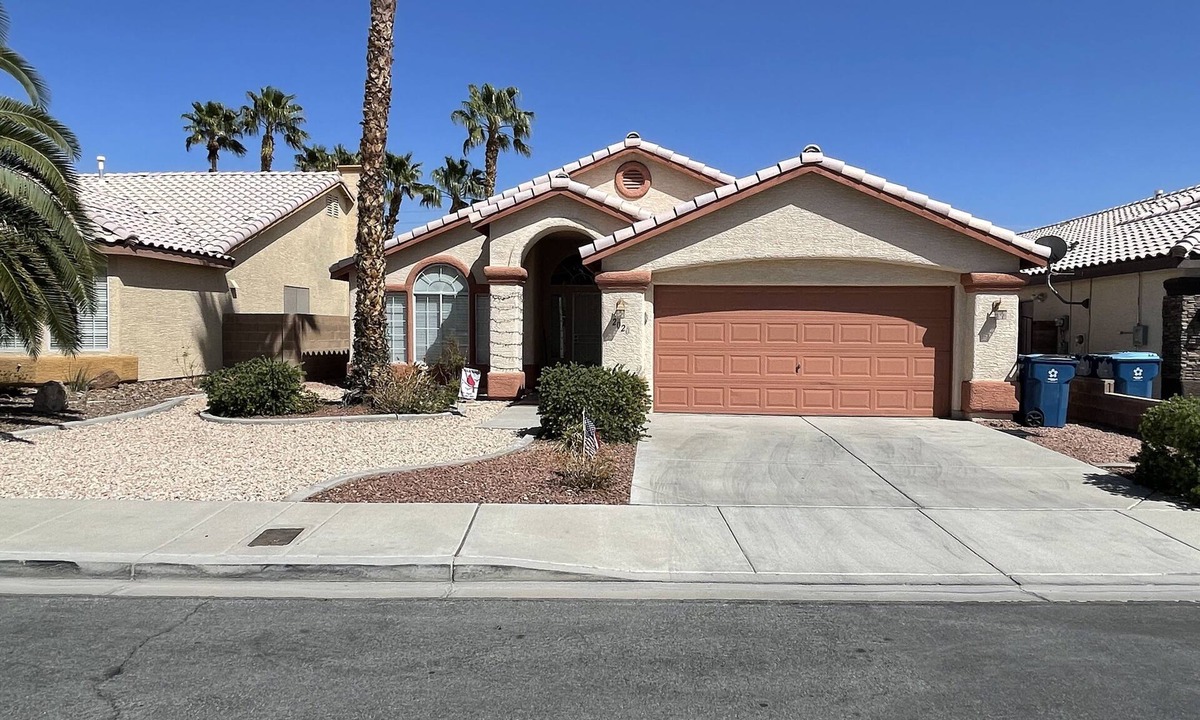Canyon Gate House | Single Story Fully-Furnished 3 bdrm home in Summerlin