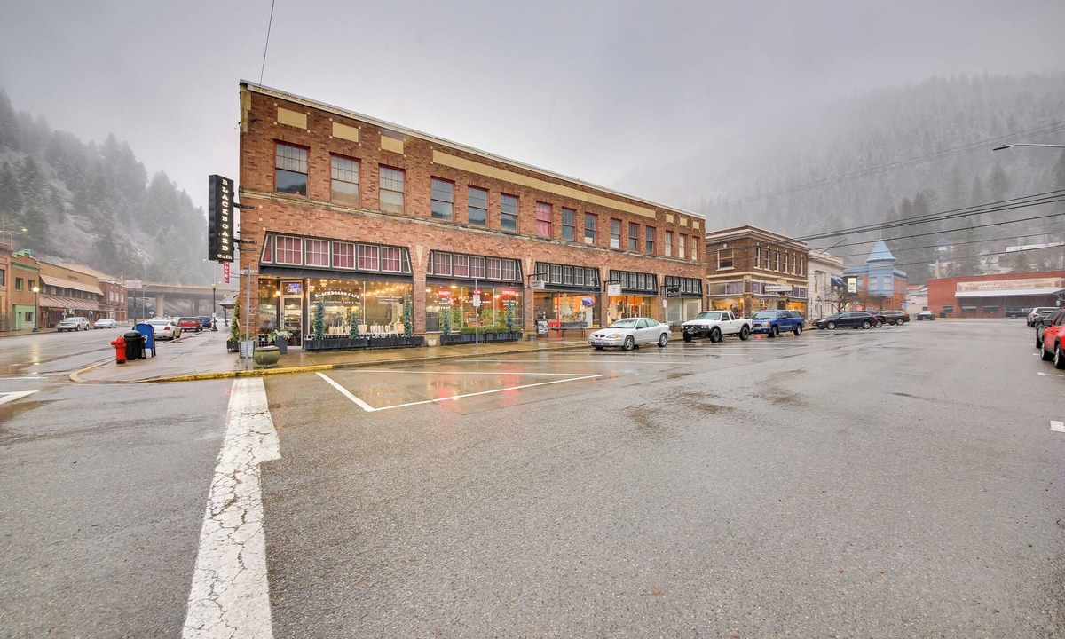 Wallace Apartment | Ski & Explore! Charming Downtown Wallace Condo