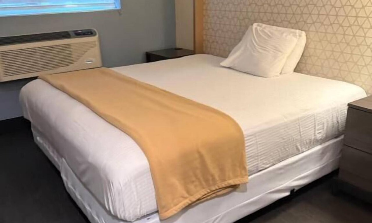 Queens Hotel | Skylux Hotel Long Island City
