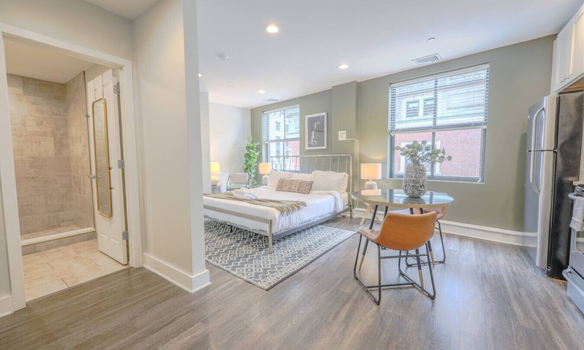 Boston Financial District Apartment | Sleek FIDI Studio | Close to Public Transit!