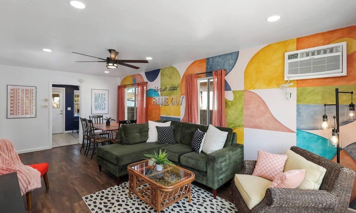 Norwalk House | SoCal Surf House | 3BR w/ Backyard Close to SoFi