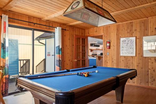 Fawnskin House | Solstice Shores Chalet, Hot Tub and Lake Views