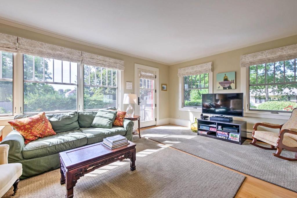 Southwest Harbor House | Southwest Harbor Home-3 Min to Acadia Natl Park