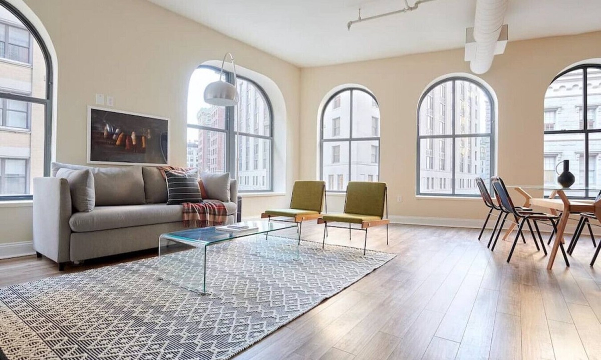 Boston Financial District Apartment | Spacious 2br FIDI District | Centrally Located!