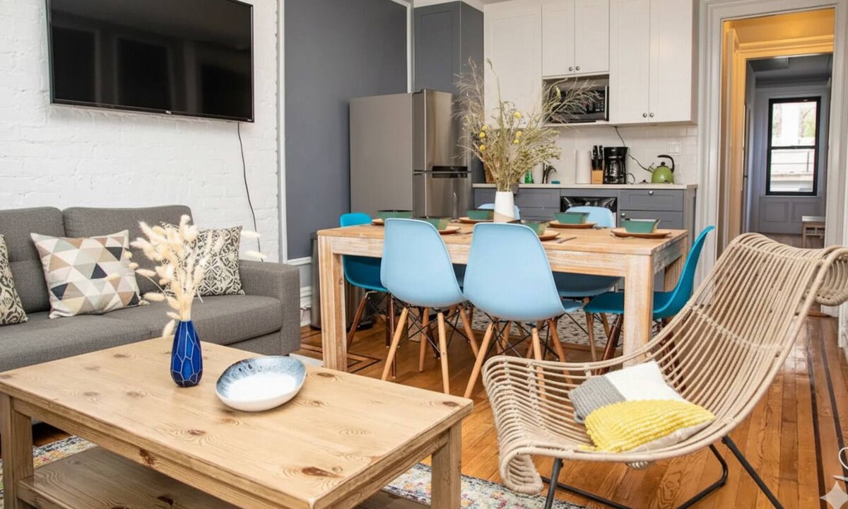 Central Park South Apartment | Spacious 4BR NYC Getaway – Perfect for Friends & Family!