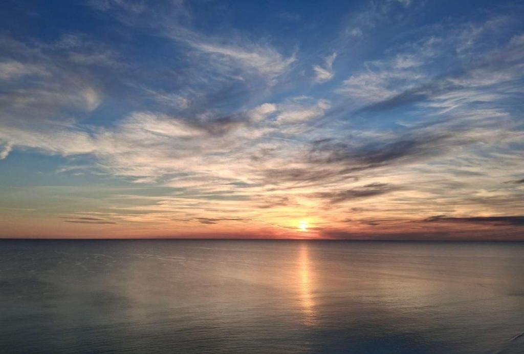 Miramar Beach Apartment | Spacious gulf front condo near beaches and shopping