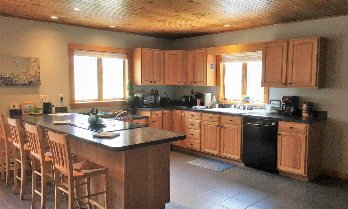 Southwest Harbor Apartment | Spacious In-Town Southwest Harbor Apartment. Minutes From Acadia.