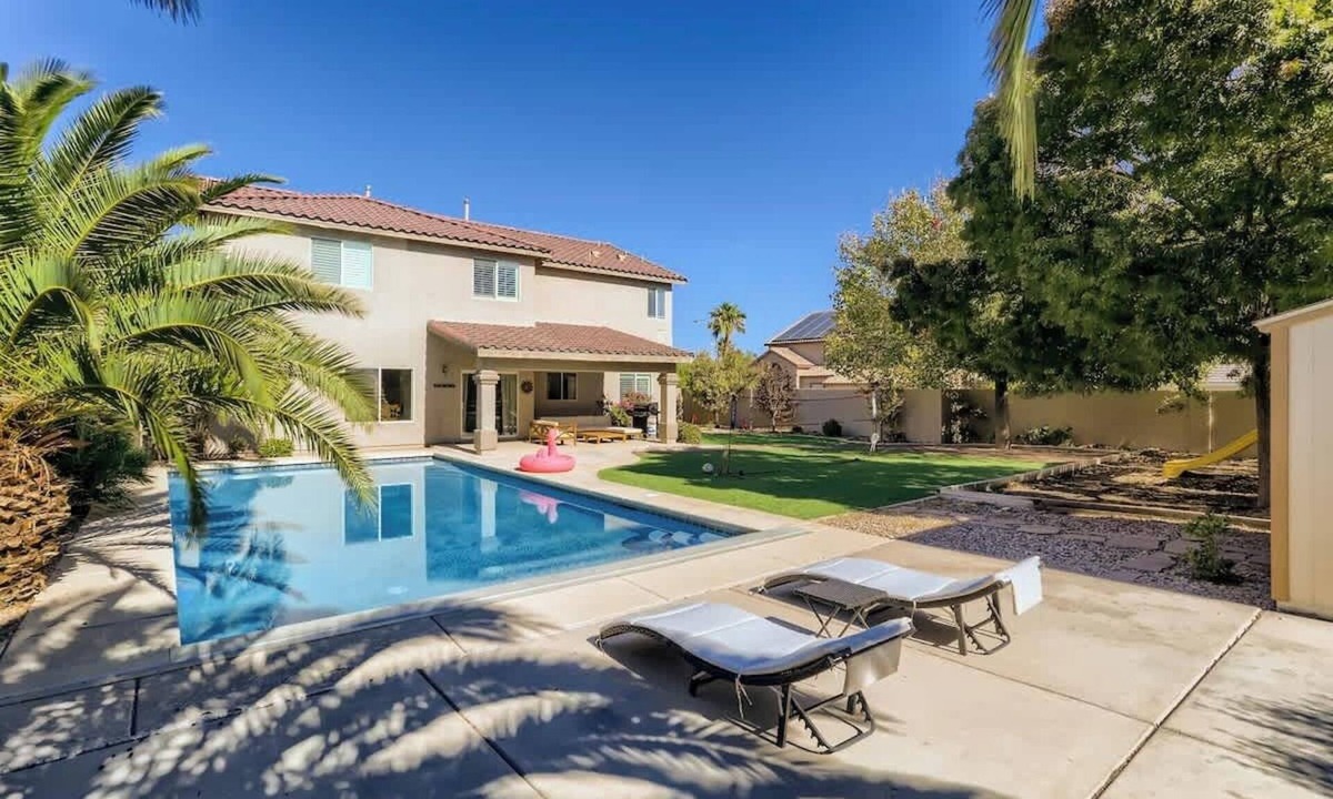 Rhodes Ranch House | Spacious Luxury Desert Retreat with Heated Pool, Putt putt and a playground for