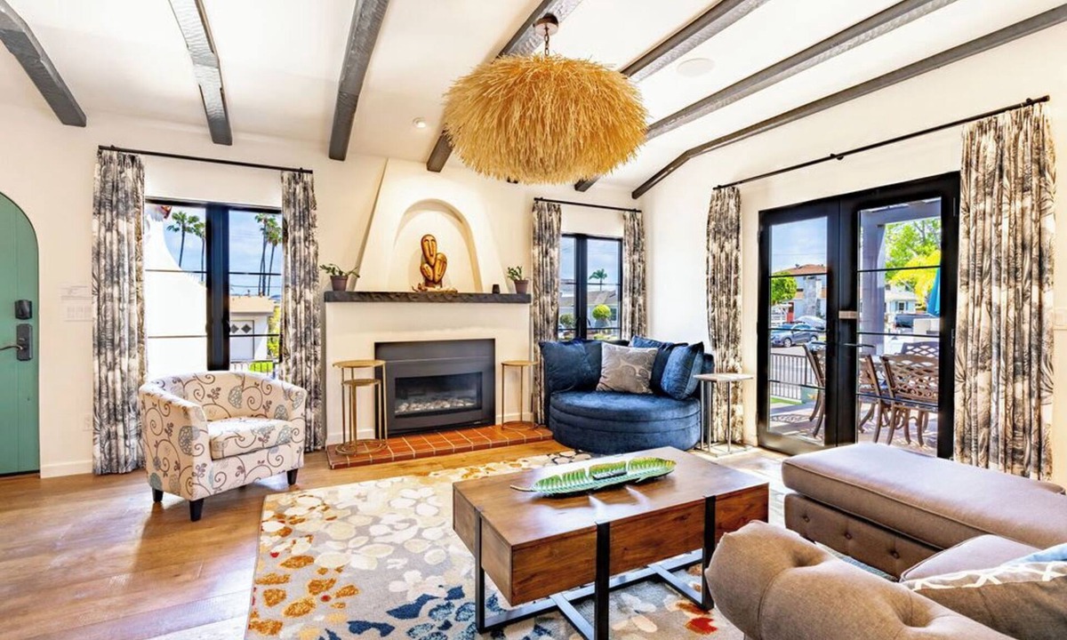 Crown Point House | Spanish Villa with incredible View, Pool and Spa!