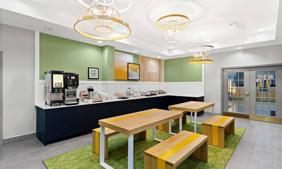 Panama City Beach Hotel | Spark by Hilton Panama City Beach