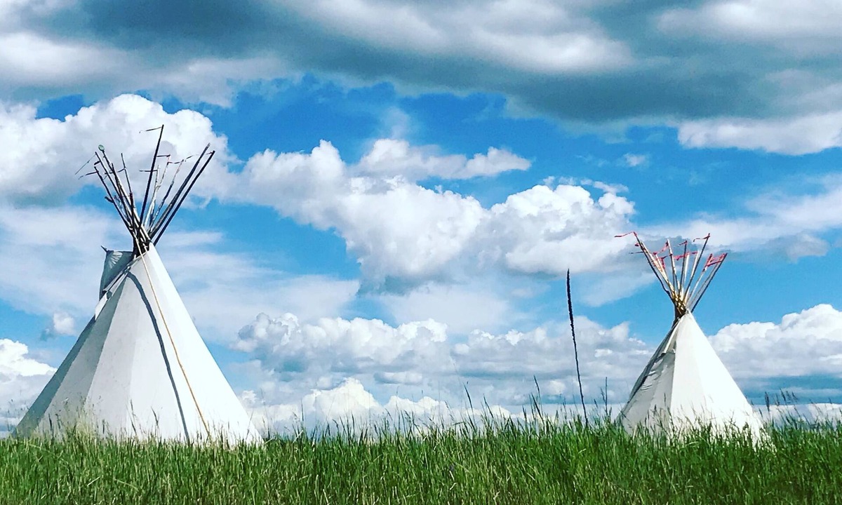 Bigfork RV Rental | Star Lodge Tipi at Stepping Stone