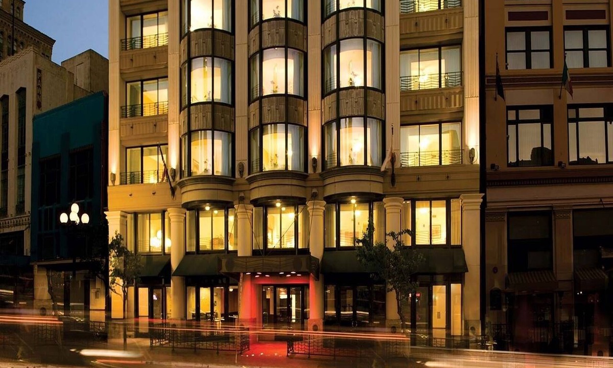 Gaslamp Quarter Condo | Studio Deluxe Unit -Theme Parks & Gaslamp Quarter