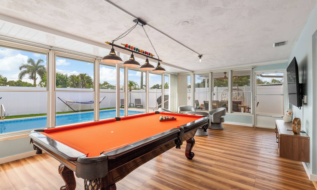 Southgate House | Sun Coast Oasis-Heated Pool-Pool Table-Arcade