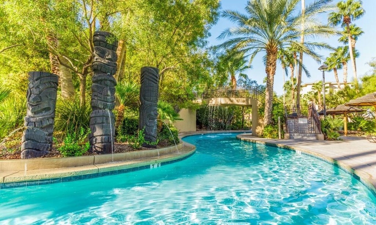 Las Vegas Resort | Tahiti Village Resort 1 bedroom condo - Las Vegas Strip