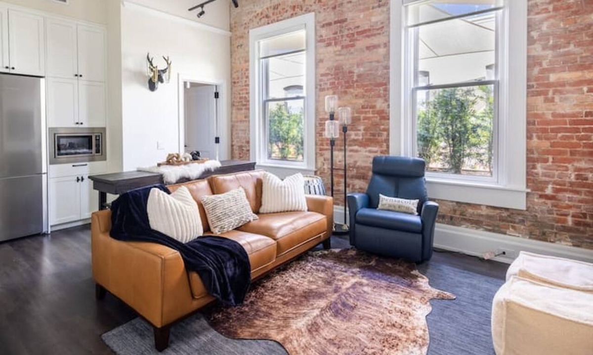 Downtown Condo | The Brent Lofts Southern Comfort 318