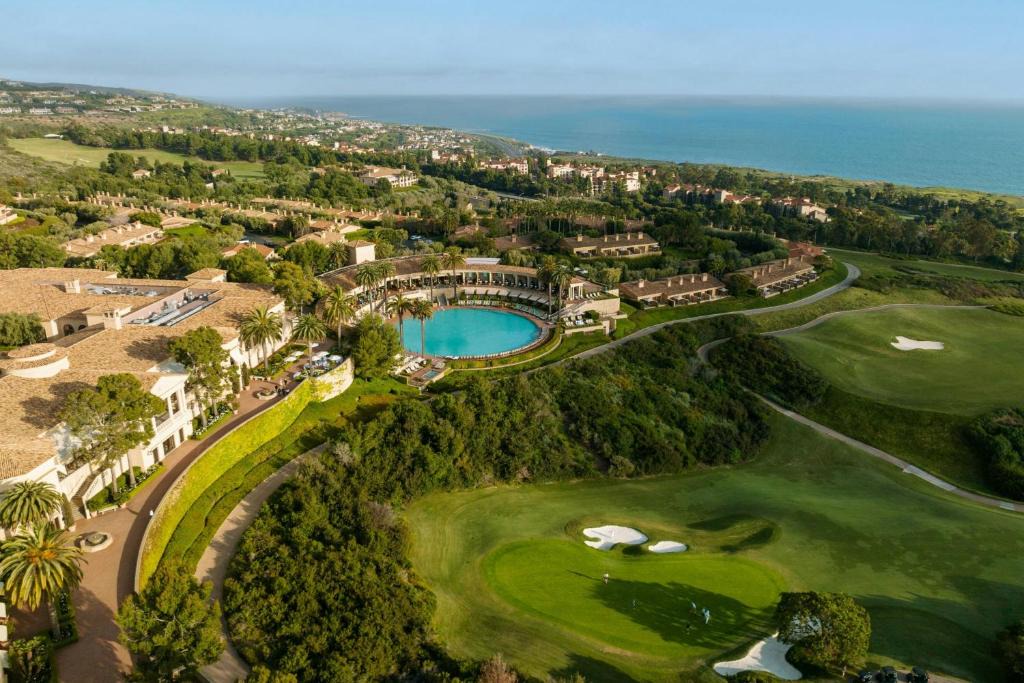 Newport Coast Hotel | The Resort at Pelican Hill