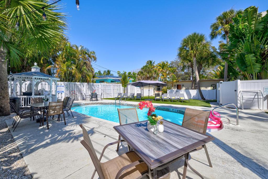 Siesta Key Resort | The Ringling Beach House