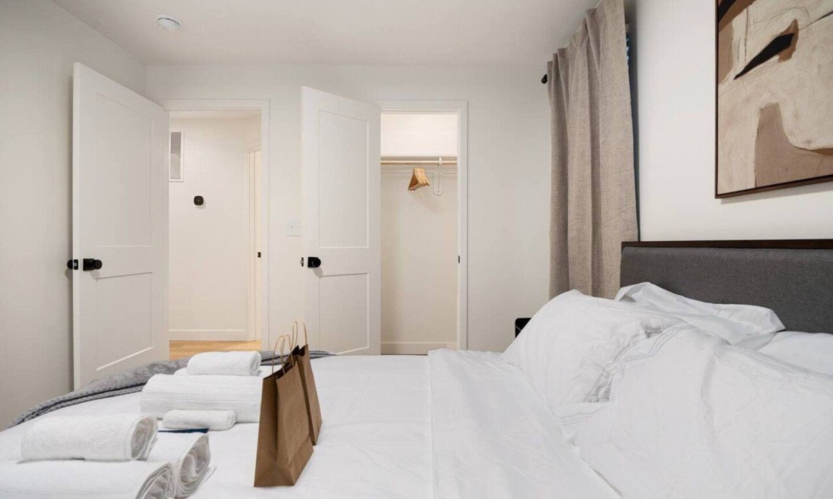 Morton Apartment | The Silo 1 - Traveler's Haven