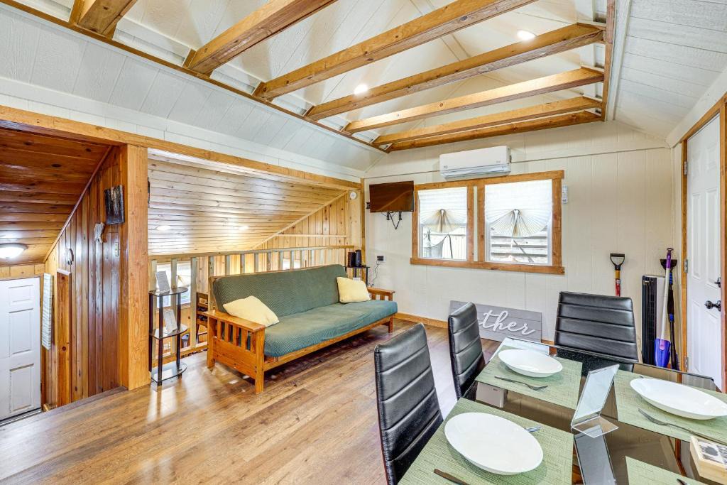 Arrowhead Villas Apartment | Tiny Home w/Deck & Mtn Views in Lake Arrowhead!