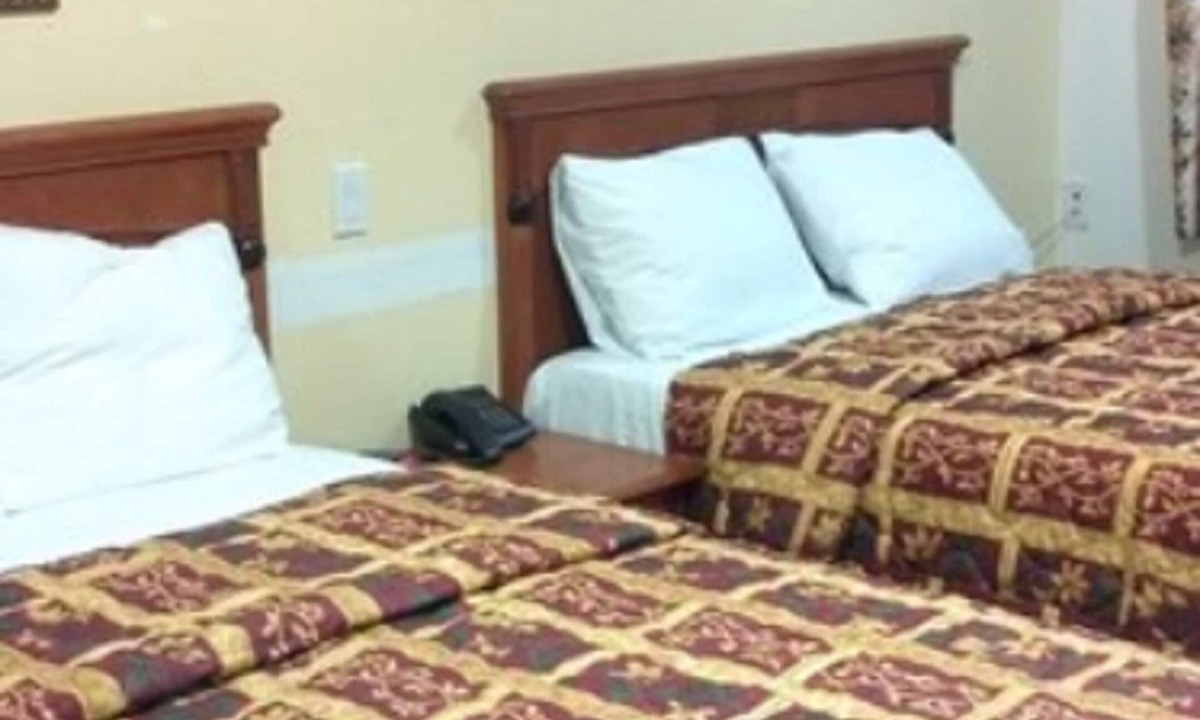 South Wrigley Hotel | Tower Motel Long Beach