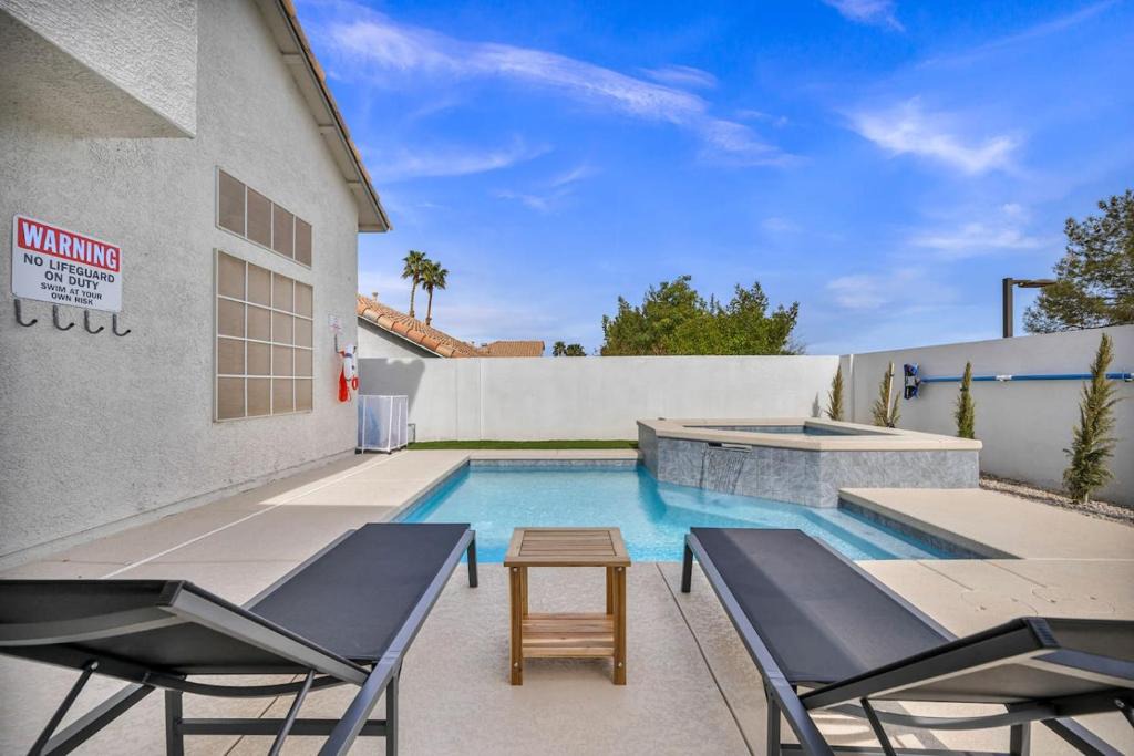 Green Valley House | Vegas Haven Pool Spa Game Room