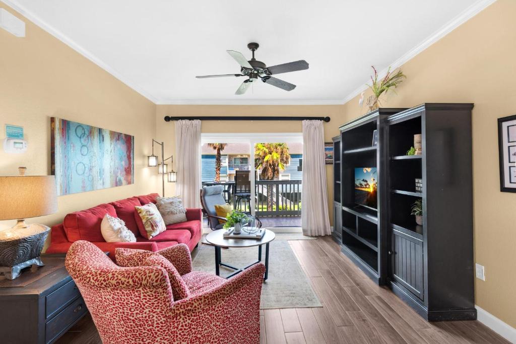 Pensacola Beach Apartment | Villas on the Gulf unit J7