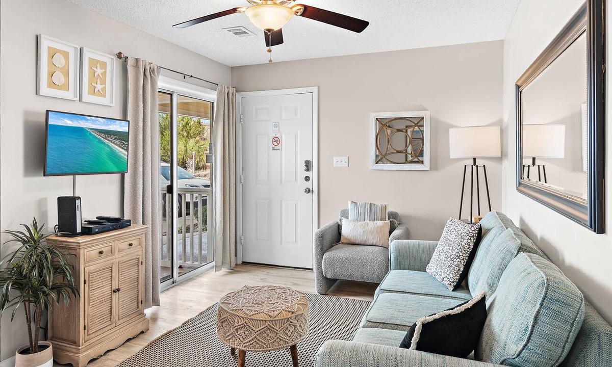 Destin Condo | 🌴Walk to beach-Pool-Ground Floor-2BR St. Martin Beachwalk Villas 112