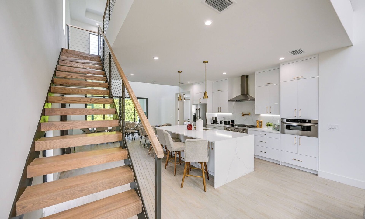 East Naples Cottage | Walk to Celebration Park: Naples Home w/Pool!