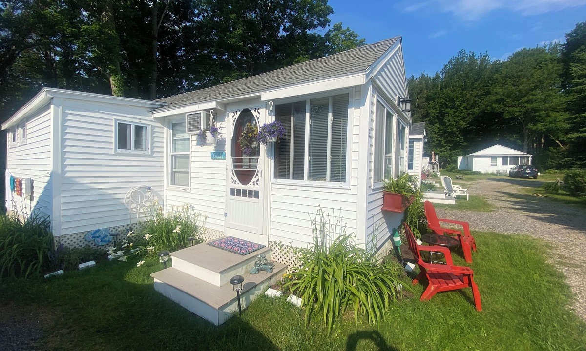 Moody Cabin | Wells cabin Ogunquit line reduced