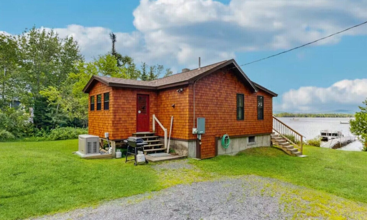 Greenville Cabin | Weseekanook Cabin-Waterfront*Shared Dock*Pets*ATV