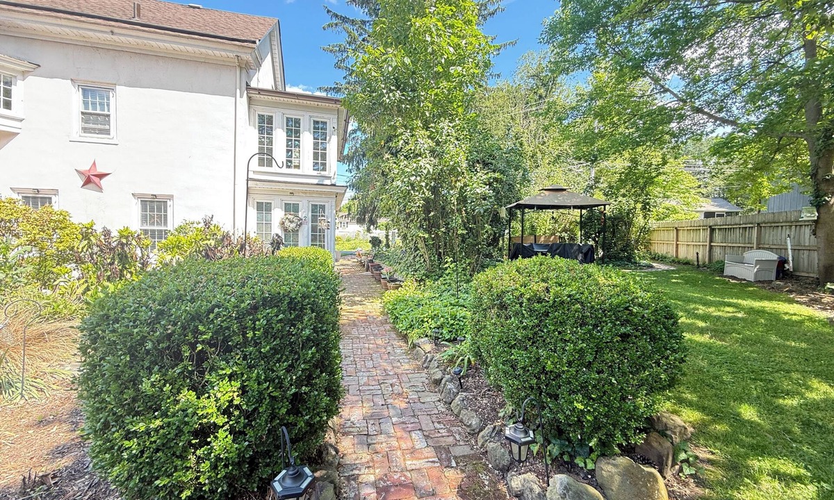 Douglassville Condo | Witt-Brooke Manor - 3 Bed 1.5 Bath Beautiful Home.