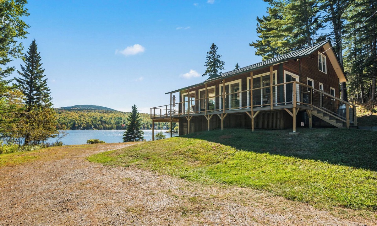 Oquossoc House | Yellow Pine - Enjoy swimming, boating and wonderful views on Rangeley Lake