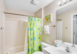 Amazing Condo, Beach-Setup Included, Outdoor Pool & Hot Tub, Gulf-Front