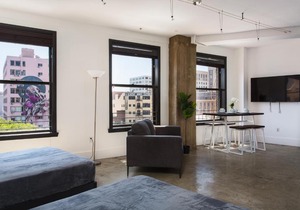 DTLA Loft Gorgeous Views