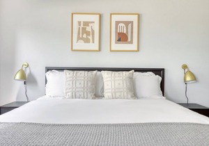 Elegant Hollywood 1BR w/ Pool, walk to metro, restaurants, by Blueground